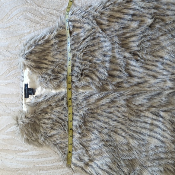BNWOT Cynthia Rowley Faux Fur Vest - Picture 9 of 10